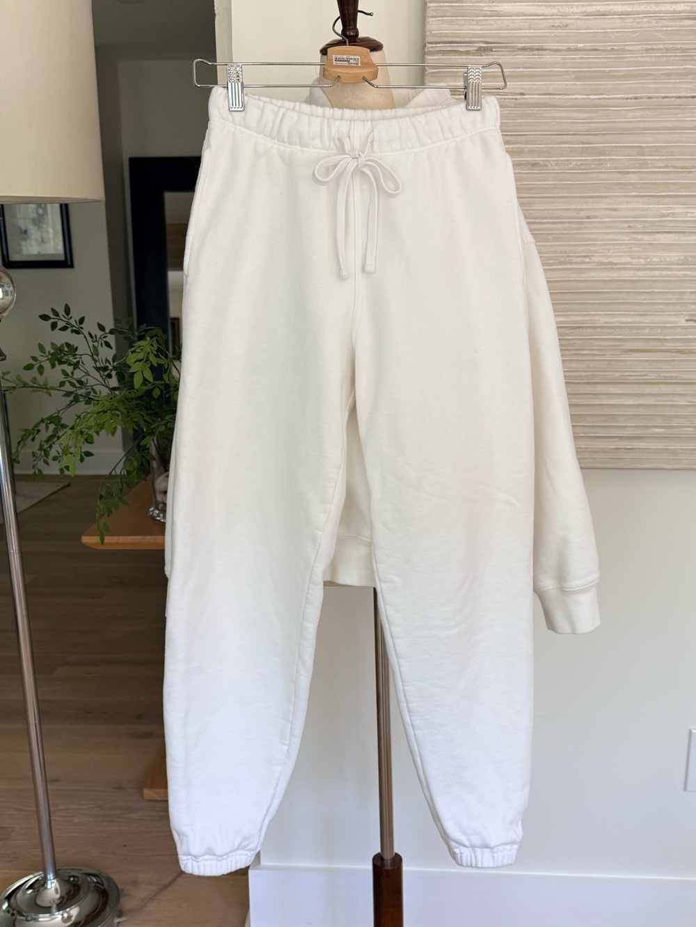 Jenni Kayne Bay Sweatshirt and sweatpants set size XS - Picture 13 of 14